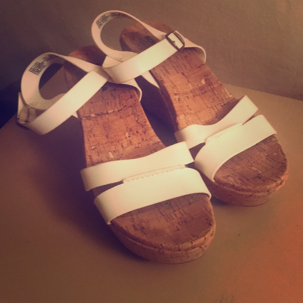White wedges